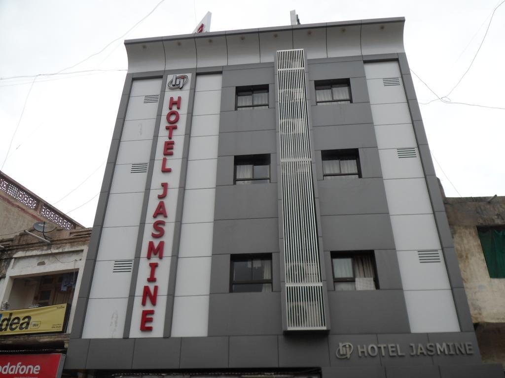 Hotel Jasmine アーメダバード エクステリア 写真